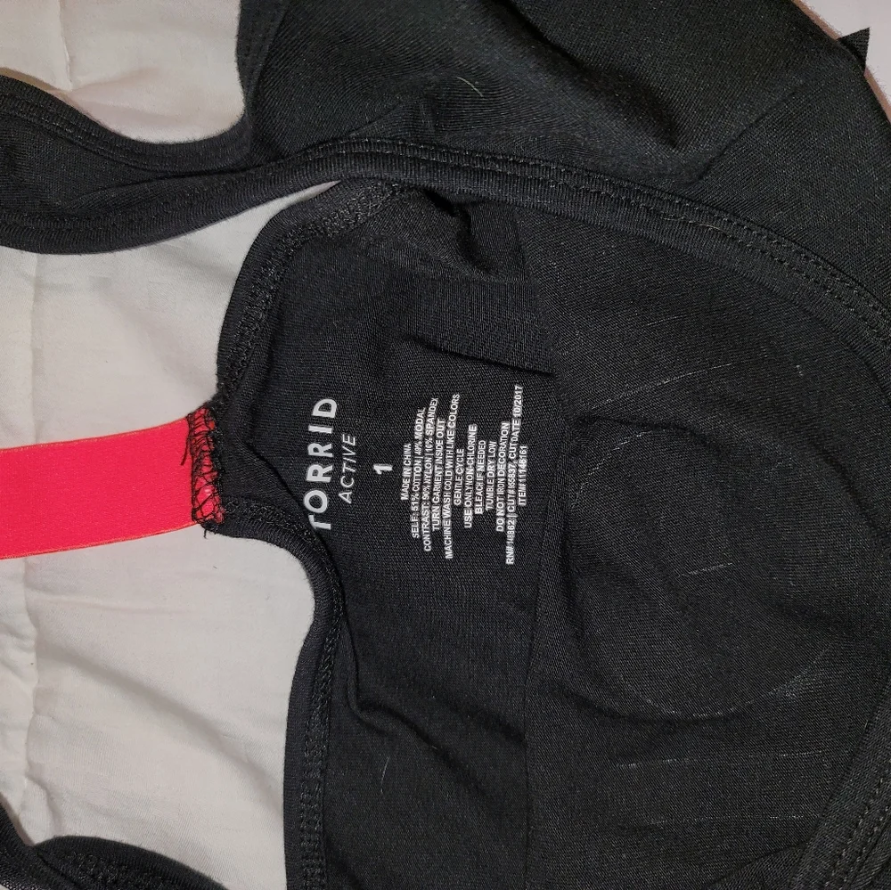 Torrid Active tank - Picture 2 of 3